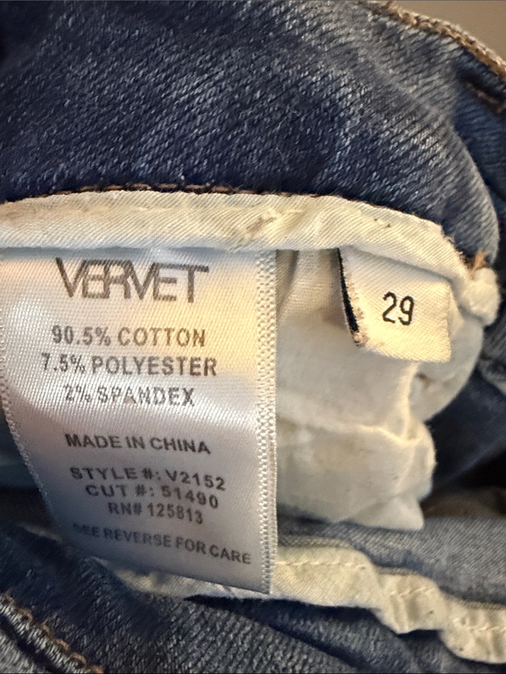 VERVET Los Angeles Size 29 Distressed Flare Jeans Medium Wash 33” Inseam - Picture 5 of 7